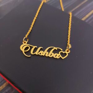 Gold customized pendant with a single name